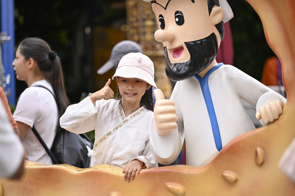 新华社记者, zPav 新华社记者, zPav