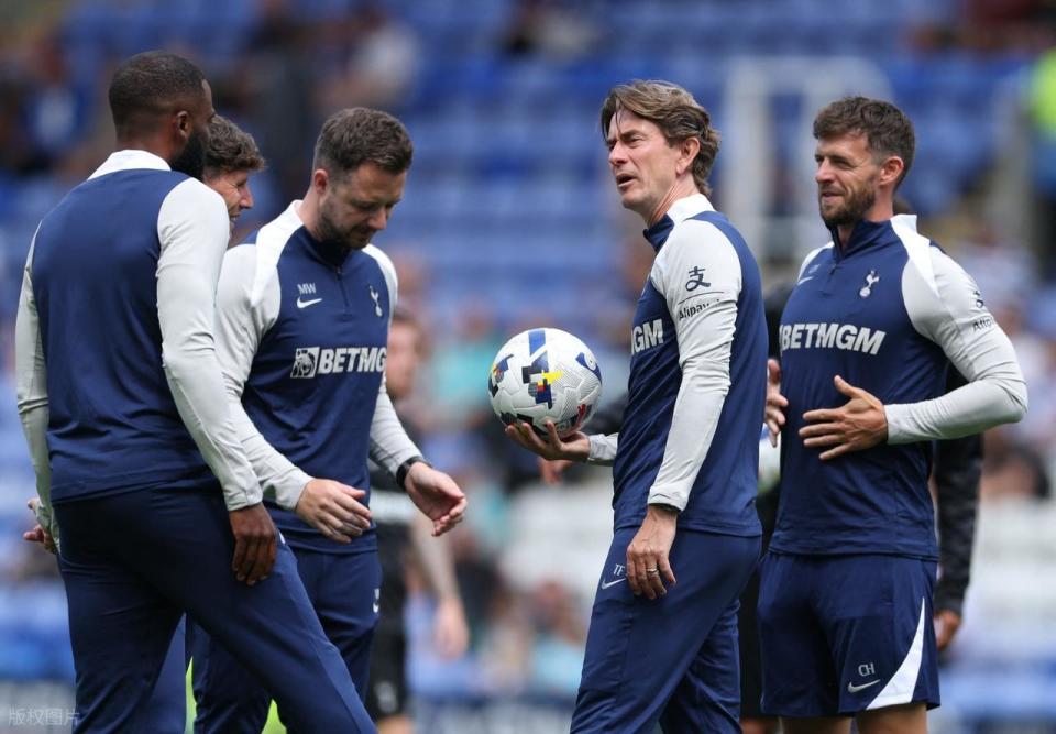 黄潜这类欧, 服气 黄潜这类欧, 服气