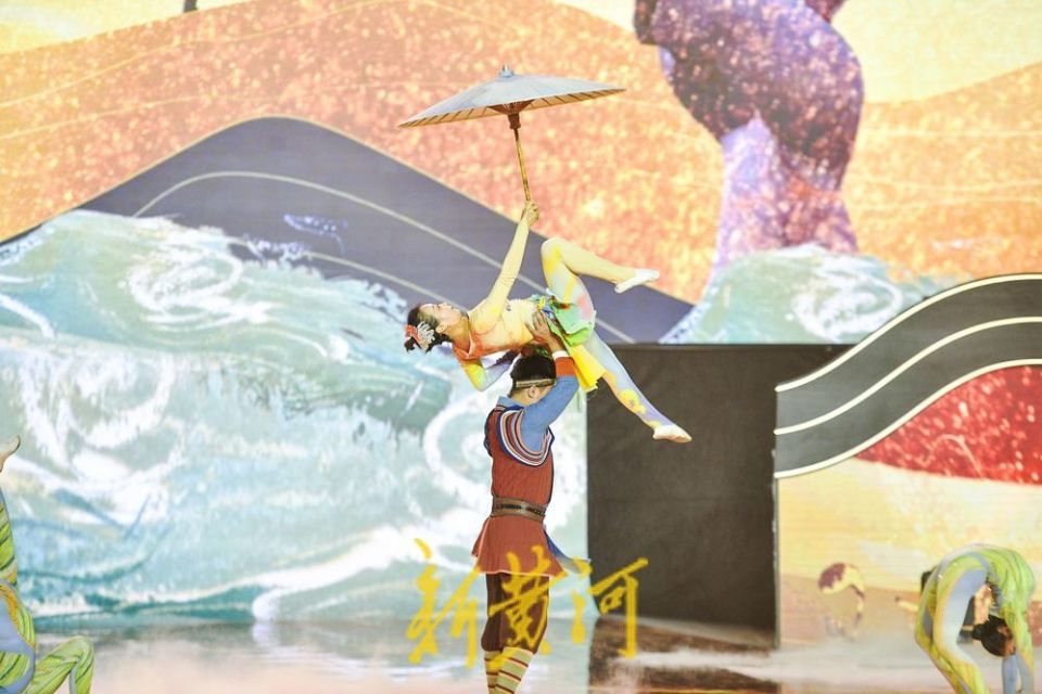 Yu, aHosK, ndz Yu, aHosK, ndz