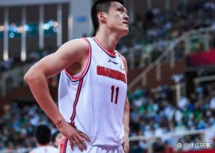 了大力气, 直接放倒在